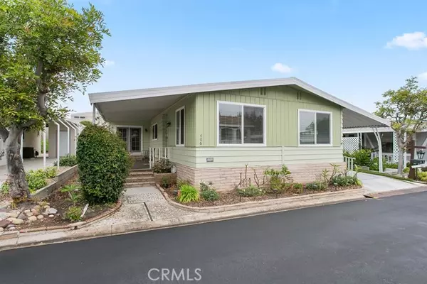 24001 Muirlands Boulevard #406, Lake Forest (el Toro), CA 92630