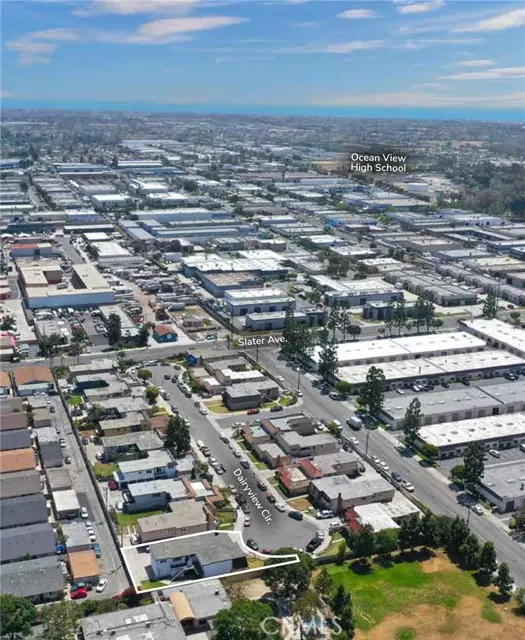 Huntington Beach, CA 92647,17372 Dairyview Circle