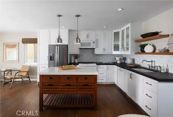 Surfside (seal Beach), CA 90743,29 Surfside Avenue #B