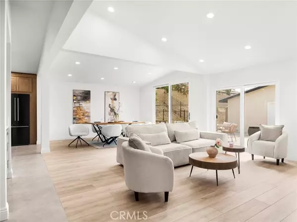 Porter Ranch (los Angeles), CA 91326,11410 Reseda Boulevard