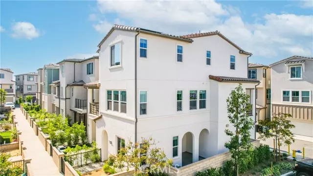 Rancho Mission Viejo, CA 92694,780 Stirrup