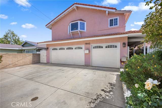 Huntington Beach, CA 92647,7842 Cypress Drive