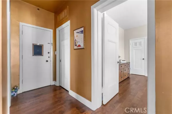 Long Beach, CA 90802,800 E Ocean Boulevard #201