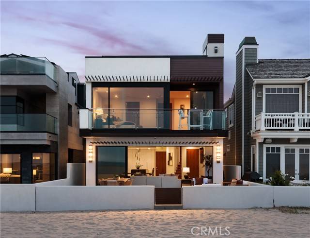 7104 W Oceanfront, Newport Beach, CA 92663