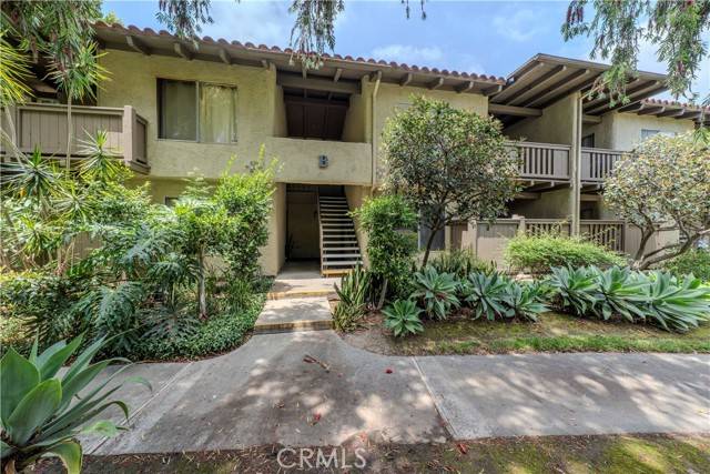 1345 Cabrillo Park Drive #B12, Santa Ana, CA 92701
