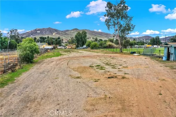 Jurupa Valley, CA 92509,7081 Valley Way