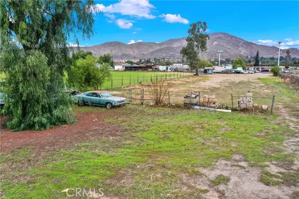 Jurupa Valley, CA 92509,7081 Valley Way