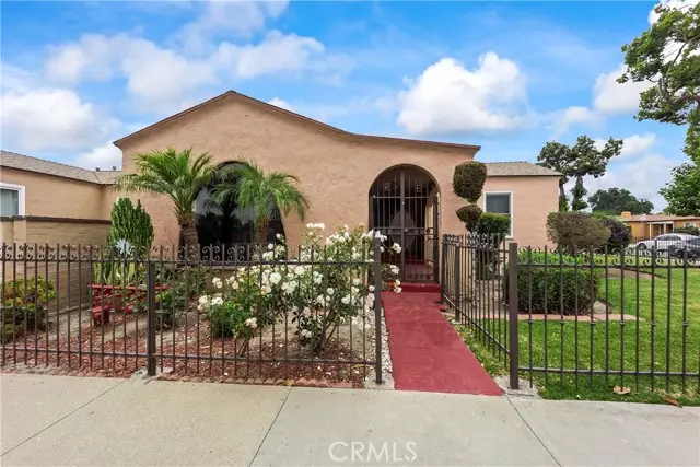 Compton, CA 90221,621 S Burris Avenue