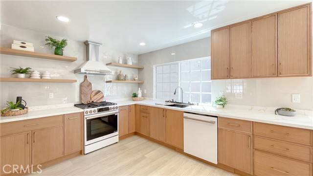 4 Skipper, Irvine, CA 92604