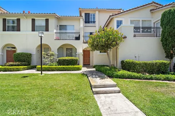 Irvine, CA 92618,811 Larkridge