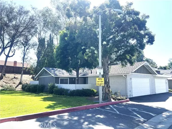 25511 Polaris Lane, Lake Forest (el Toro), CA 92630