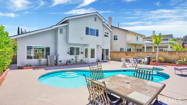 Lake Forest (el Toro), CA 92630,25866 Greenhill