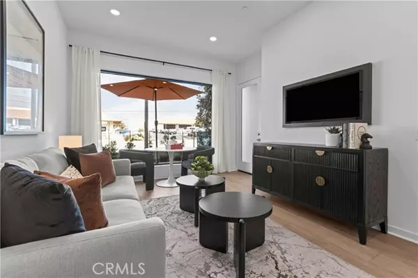 Claremont, CA 91711,1080 Foothill Boulevard