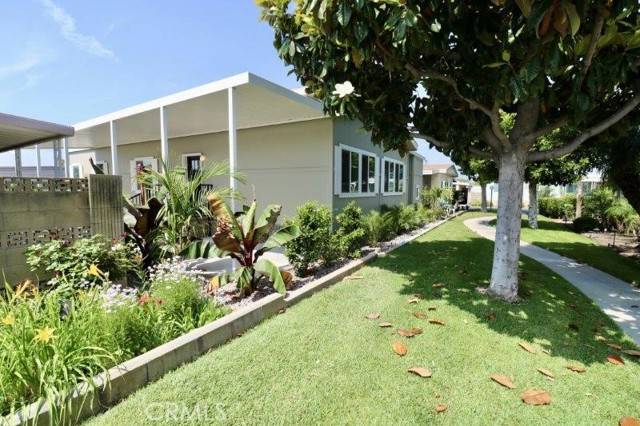 Yorba Linda, CA 92886,16735 Lake Knoll Lane #195
