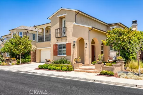 Huntington Beach, CA 92649,17472 Oakbluffs Lane