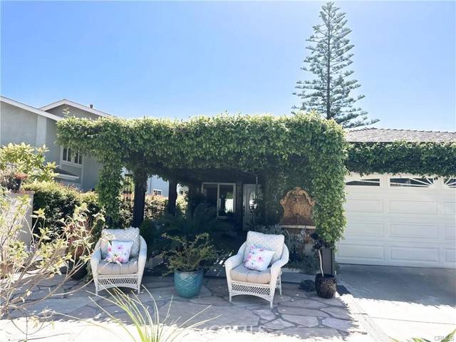 21951 Jinetes, Mission Viejo, CA 92691