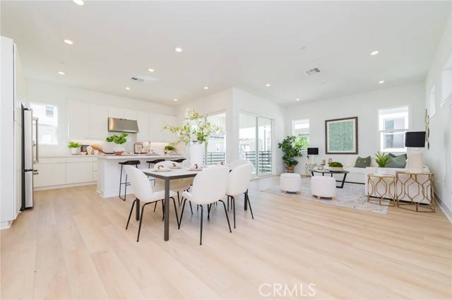 420 Flycatcher, Irvine, CA 92618