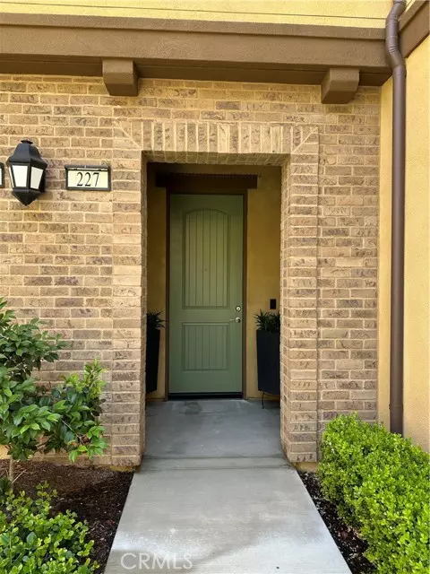Irvine, CA 92618,227 Carlow