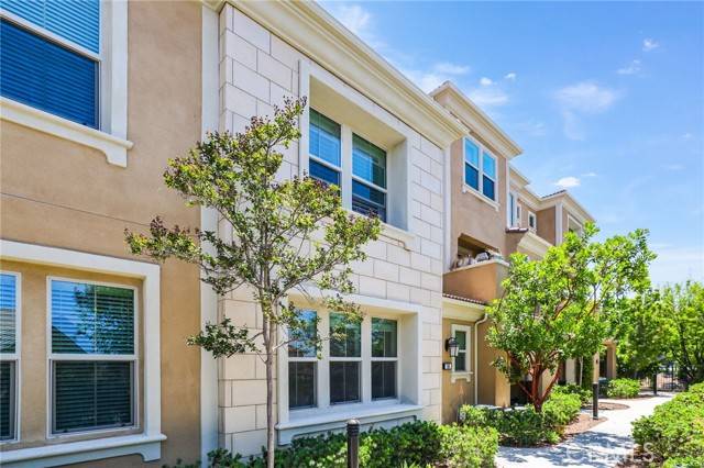 Lake Forest (el Toro), CA 92610,105 High Meadow