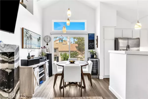 Laguna Niguel, CA 92677,2 Daytona #129