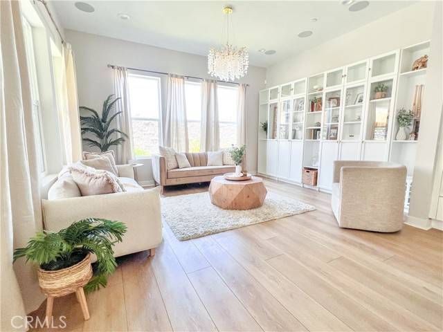 Lake Forest (el Toro), CA 92630,331 Newton