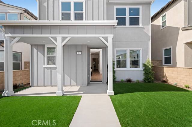 Irvine, CA 92618,317 Sora