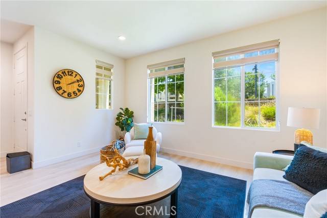 Irvine, CA 92618,747 Beacon