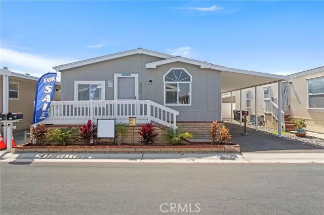Huntington Beach, CA 92646,21851 Newland Street #270