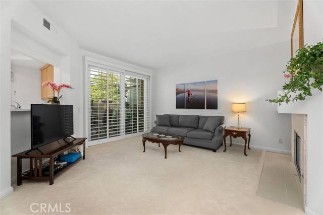 Tustin, CA 92782,2303 Paseo Circulo