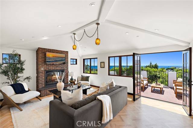 750 Manzanita Drive, Laguna Beach, CA 92651