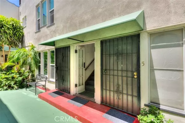 Long Beach, CA 90802,932 E 2nd Street #27