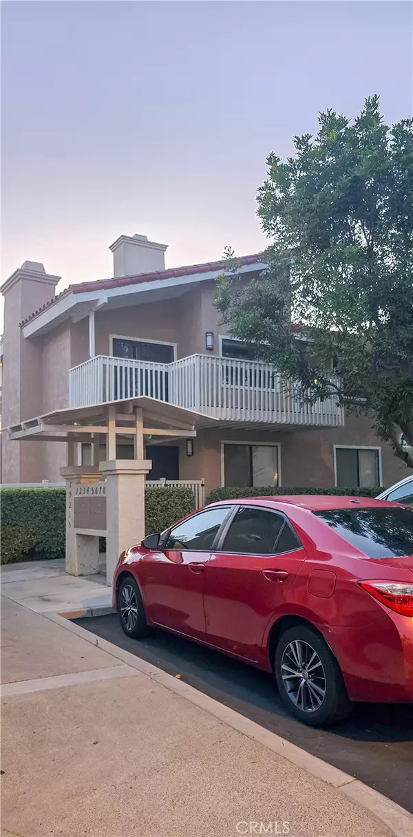 Huntington Beach, CA 92648,19195 Shoreline Lane #7
