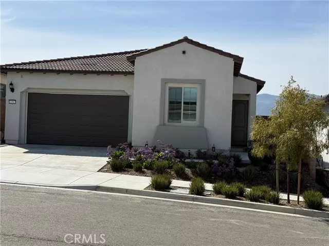 11907 Greenpeak Street, Corona, CA 92883