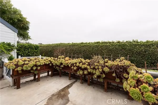 Irvine, CA 92614,129 Greenmoor
