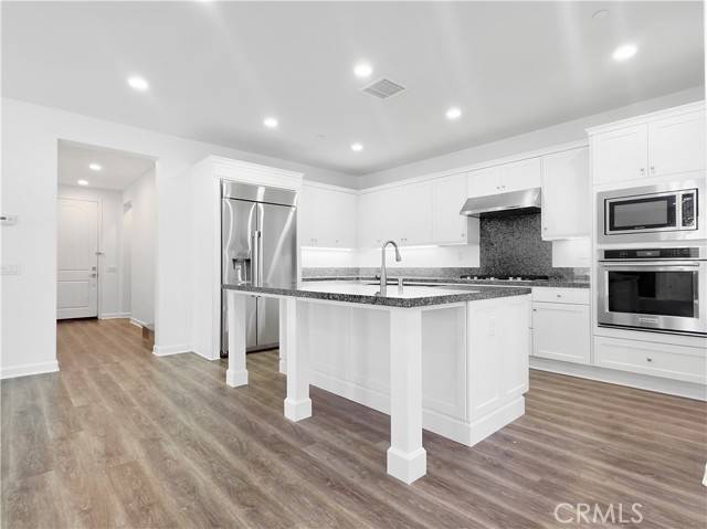 Huntington Beach, CA 92646,19402 Snowdon Lane