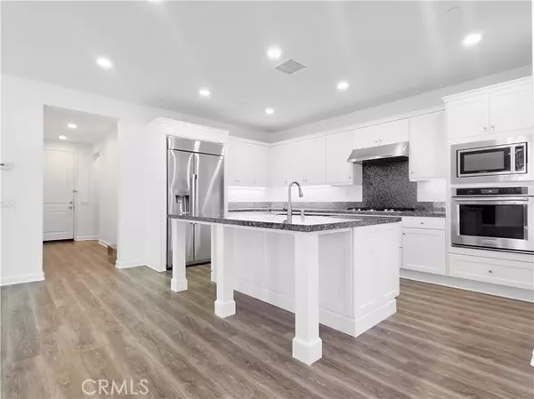 Huntington Beach, CA 92646,19402 Snowdon Lane