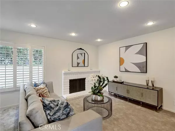 43 Glenhurst, Irvine, CA 92604