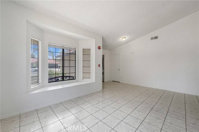 Hemet, CA 92544,41384 Collegian Way
