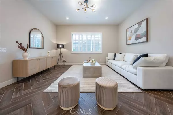 Irvine, CA 92618,143 Interval