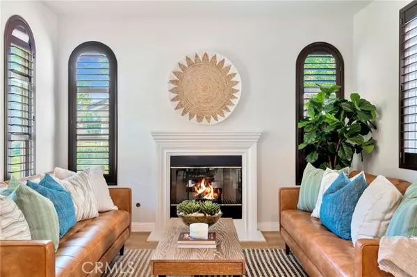 8 Caltrop Way, Ladera Ranch, CA 92694