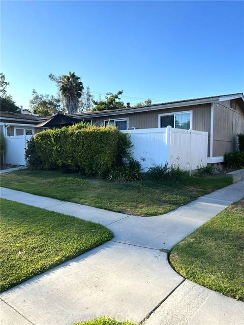 Laguna Hills, CA 92653,25821 Via Lomas #216