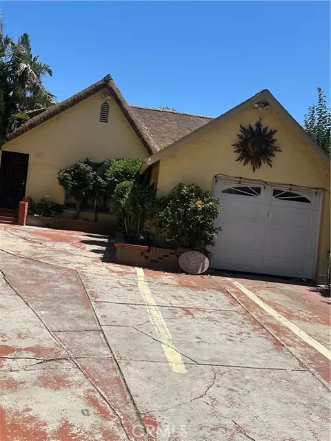 Santa Ana, CA 92707,1917 Rousselle Street