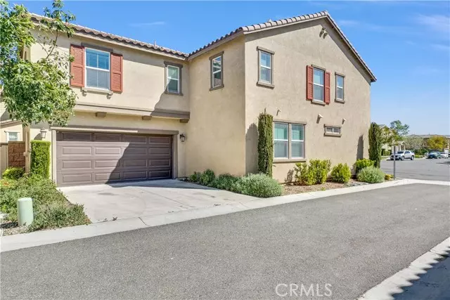 Eastvale, CA 92880,5855 Silveira Street
