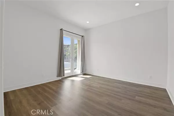 Irvine, CA 92618,54 Owl Lane