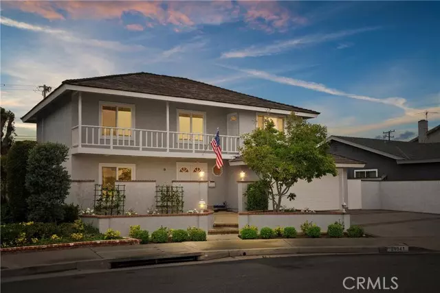 21941 Oceanview Lane, Huntington Beach, CA 92646