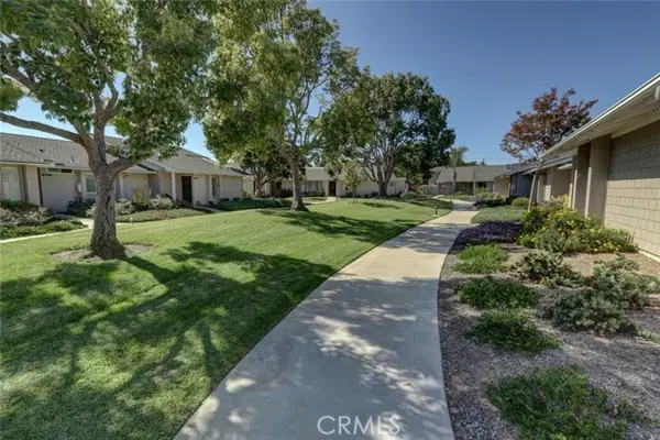 Huntington Beach, CA 92646,8566 Larkhall Circle #808A