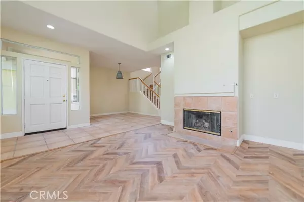 Irvine, CA 92606,15 Altezza