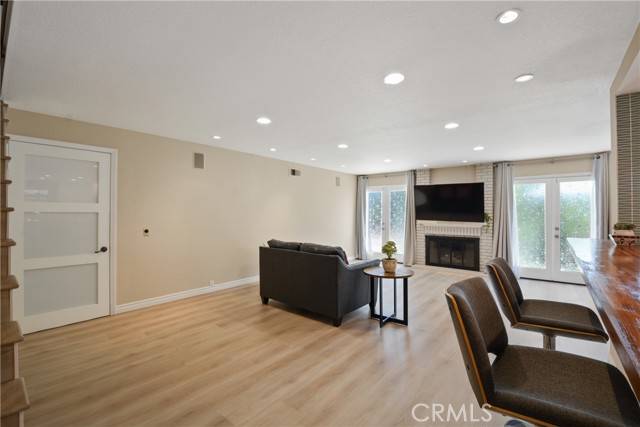 Lake Forest (el Toro), CA 92630,25326 Elderwood
