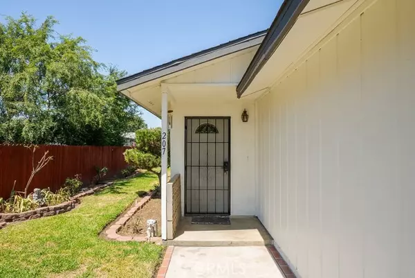 Azusa, CA 91702,207 N Pasadena Avenue