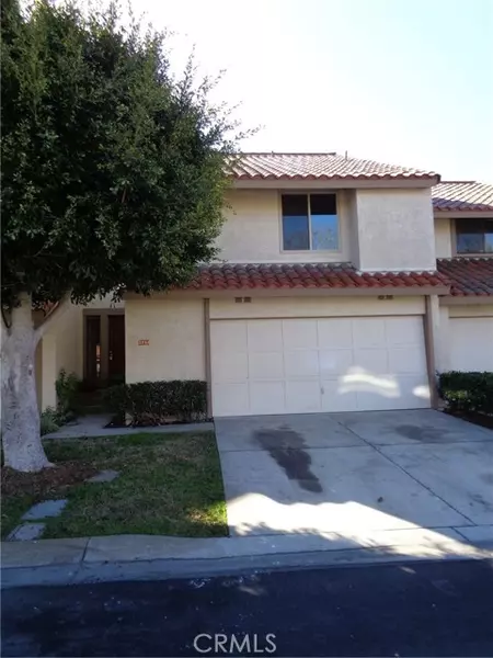 7792 Beachcomber Drive, Huntington Beach, CA 92648